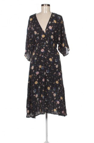 Sukienka Pull&Bear, Rozmiar M, Kolor Kolorowy, Cena 40,99 zł