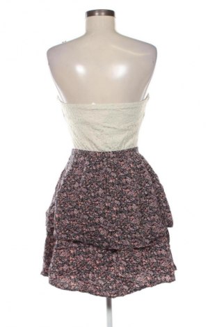 Šaty  Review, Velikost M, Barva Vícebarevné, Cena  329,00 Kč