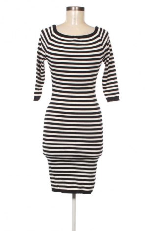 Šaty  Seven Sisters, Velikost S, Barva Vícebarevné, Cena  49,00 Kč