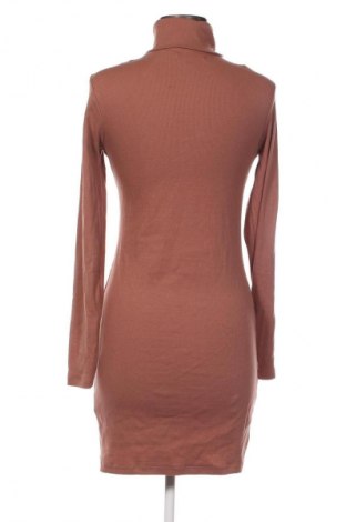 Šaty  Sinsay, Velikost L, Barva Popelavě růžová, Cena  79,00 Kč