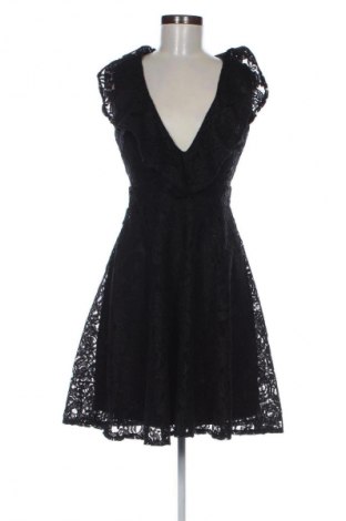 Sukienka TFNC London, Rozmiar M, Kolor Czarny, Cena 44,99 zł