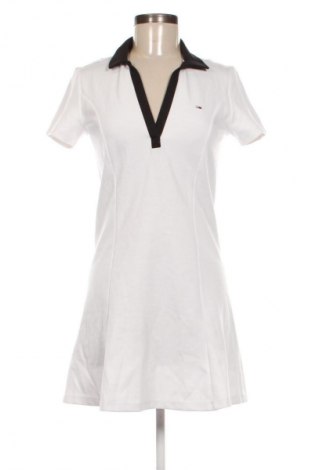 Ruha Tommy Jeans, Méret M, Szín Fehér, Ár 23 649 Ft