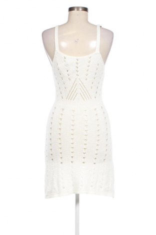 Rochie Trendyol, Mărime M, Culoare Alb, Preț 101,99 Lei