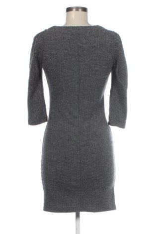 Šaty  VILA, Velikost S, Barva Vícebarevné, Cena  49,00 Kč