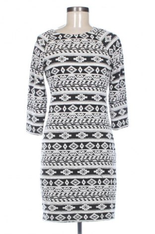 Рокля VILA, Размер M, Цвят Многоцветен, Цена 14,31 €