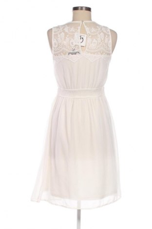 Šaty  Vero Moda, Velikost M, Barva Bílá, Cena  440,00 Kč