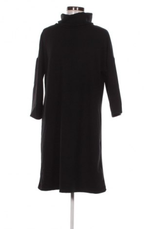 Šaty  Yessica, Velikost M, Barva Černá, Cena  59,00 Kč