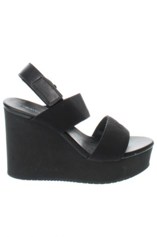 Sandály Calvin Klein Jeans, Velikost 36, Barva Černá, Cena  2 549,00 Kč