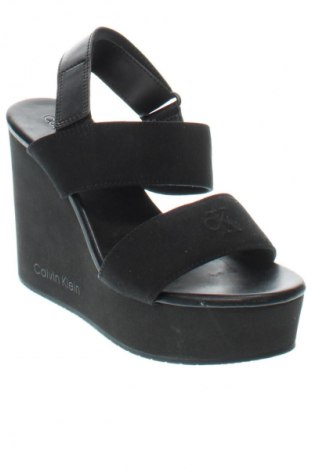 Sandály Calvin Klein Jeans, Velikost 36, Barva Černá, Cena  2 549,00 Kč