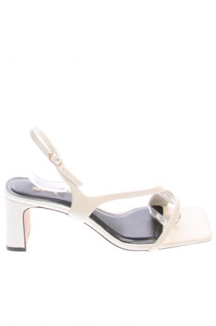 Σανδάλια Zara, Μέγεθος 39, Χρώμα Λευκό, Τιμή 21,99 €