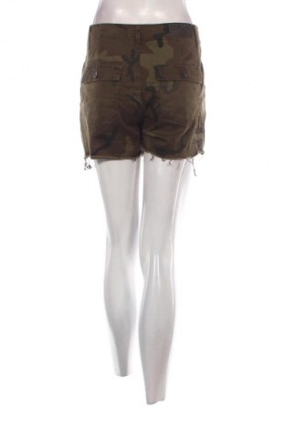 Damen Shorts Fb Sister, Größe M, Farbe Mehrfarbig, Preis € 3,99