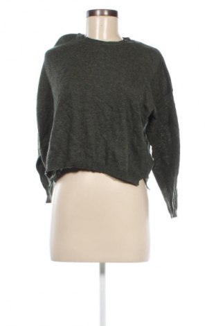 Дамски пуловер Bershka, Размер XS, Цвят Зелен, Цена 3,06 €