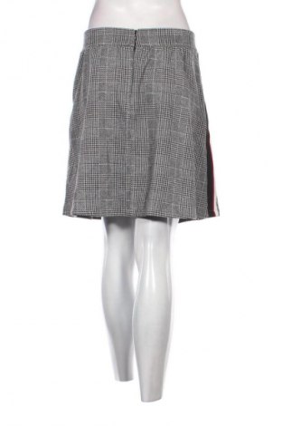 Φούστα Edc By Esprit, Μέγεθος M, Χρώμα Γκρί, Τιμή 1,99 €