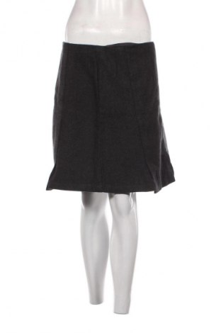 Sukně United Colors Of Benetton, Velikost M, Barva Černá, Cena  159,00 Kč
