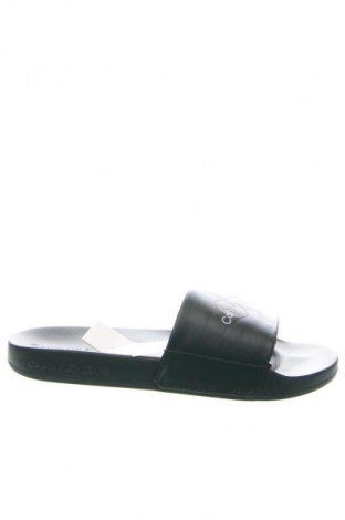 Чехли Calvin Klein Jeans, Размер 38, Цвят Черен, Цена 23,51 €, #134067392