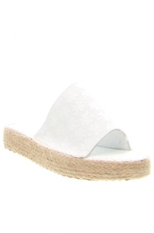 Γυναικείες παντόφλες RunnerBoss, Μέγεθος 38, Χρώμα Λευκό, Τιμή 39,99 €