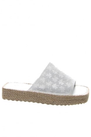 Γυναικείες παντόφλες RunnerBoss, Μέγεθος 40, Χρώμα Λευκό, Τιμή 19,99 €