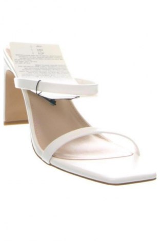 Γυναικείες παντόφλες The Drop, Μέγεθος 37, Χρώμα Λευκό, Τιμή 45,99 €