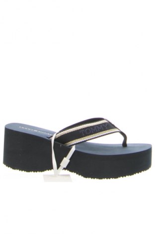 Чехли Tommy Hilfiger, Размер 40, Цвят Син, Цена 38,34 €, #134172125