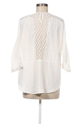 Γυναικεία μπλούζα B.Young, Μέγεθος L, Χρώμα Λευκό, Τιμή 4,99 €
