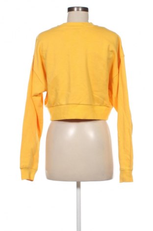 Dámská halenka Bershka, Velikost S, Barva Žlutá, Cena  49,00 Kč