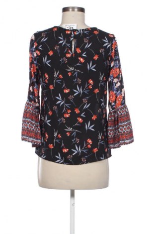 Дамска блуза Finn & Grace, Размер XS, Цвят Многоцветен, Цена 2,04 €