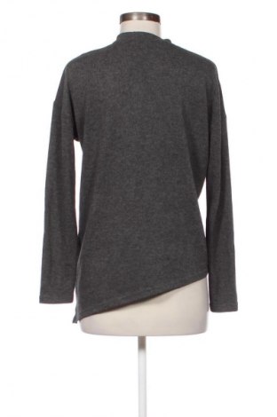 Dámská halenka Reserved, Velikost S, Barva Šedá, Cena  89,00 Kč