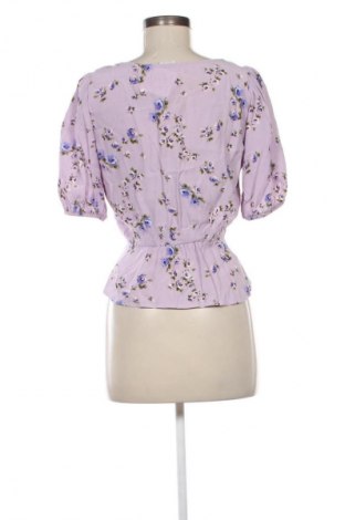 Dámská halenka Stradivarius, Velikost M, Barva Vícebarevné, Cena  169,00 Kč