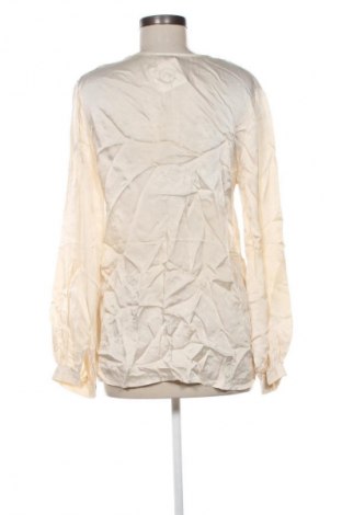 Γυναικεία μπλούζα Xetra, Μέγεθος M, Χρώμα Εκρού, Τιμή 3,99 €