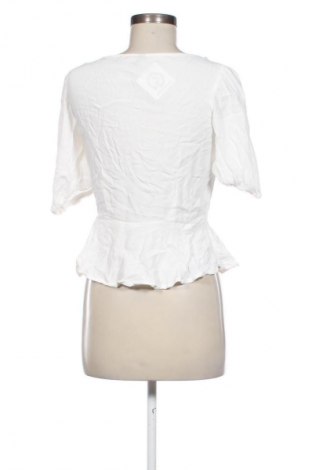 Дамска жилетка H&M Divided, Размер M, Цвят Бял, Цена 2,55 €