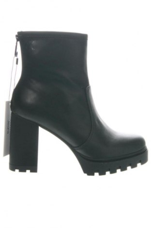 Дамски боти Calvin Klein Jeans, Размер 40, Цвят Черен, Цена 52,66 €
