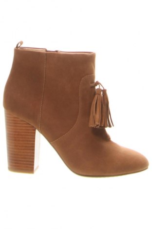 Дамски боти French Connection, Размер 37, Цвят Кафяв, Цена 83,34 €