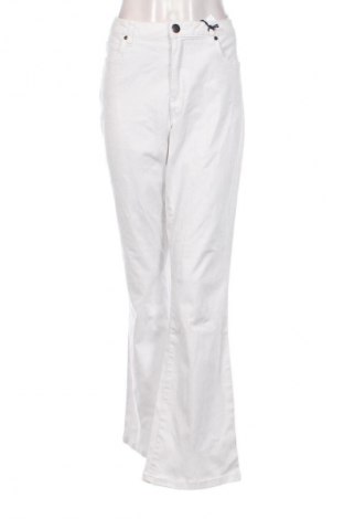 Damskie jeansy Arizona, Rozmiar XL, Kolor Biały, Cena 55,99 zł