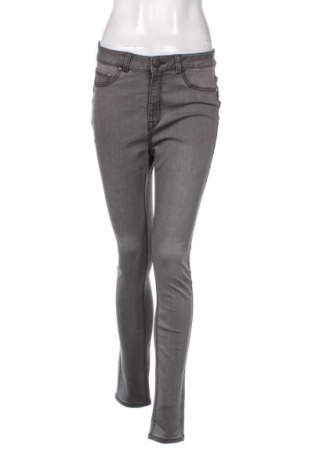 Damen Jeans Arizona, Größe L, Farbe Grau, Preis 10,99 €