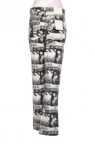 Дамски дънки Bershka, Размер M, Цвят Многоцветен, Цена 5,00 €