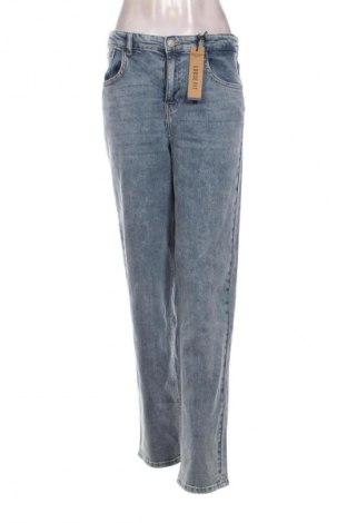 Blugi de femei Cars Jeans, Mărime M, Culoare Albastru, Preț 73,99 Lei