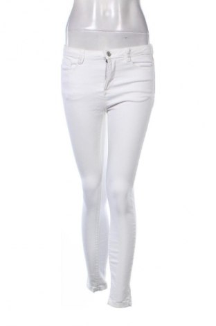 Damen Jeans Clockhouse, Größe M, Farbe Weiß, Preis € 2,99