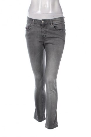 Γυναικείο Τζίν Diesel, Μέγεθος S, Χρώμα Γκρί, Τιμή 14,99 €