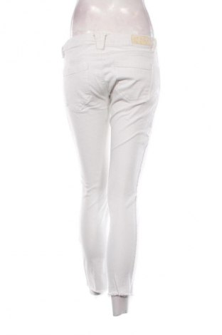 Damskie jeansy Edc By Esprit, Rozmiar M, Kolor Biały, Cena 23,99 zł