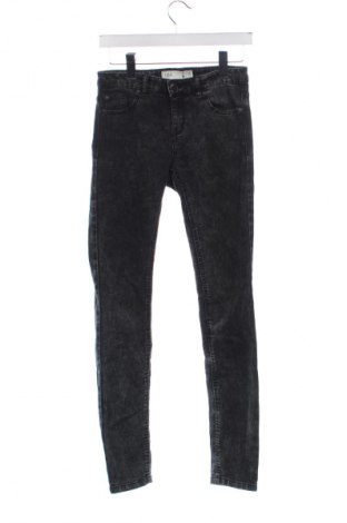 Damskie jeansy Gina Tricot, Rozmiar XS, Kolor Czarny, Cena 21,99 zł