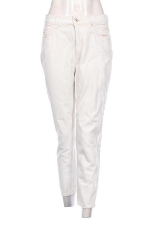 Γυναικείο Τζίν Mango, Μέγεθος M, Χρώμα Λευκό, Τιμή 8,55 €