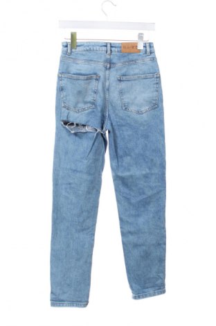 Damskie jeansy NA-KD, Rozmiar XS, Kolor Niebieski, Cena 21,99 zł