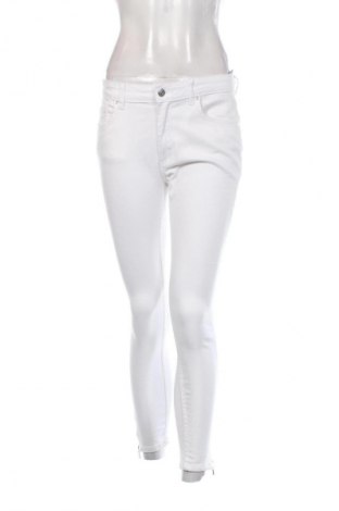Damen Jeans ONLY, Größe M, Farbe Weiß, Preis 9,99 €