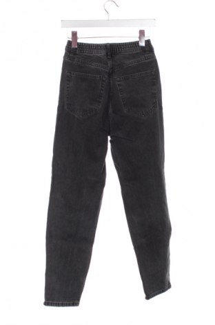 Дамски дънки Pull&Bear, Размер XS, Цвят Черен, Цена 4,09 €