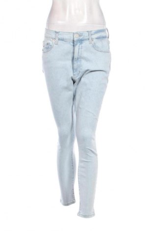 Дамски дънки Tommy Jeans, Размер M, Цвят Син, Цена 35,27 €