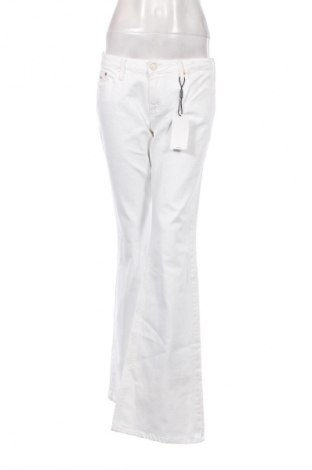 Дамски дънки Tommy Jeans, Размер L, Цвят Бял, Цена 48,06 €