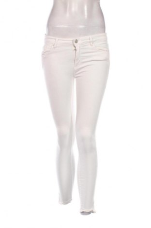 Damskie jeansy Zara, Rozmiar M, Kolor ecru, Cena 20,99 zł