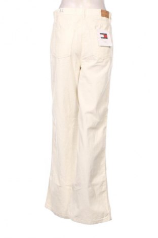 Дамски джинси Tommy Jeans, Размер S, Цвят Екрю, Цена 36,81 €