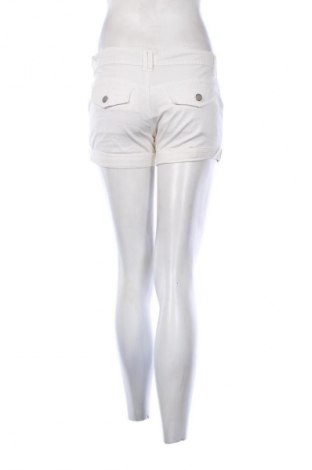 Γυναικείο κοντό παντελόνι Aeropostale, Μέγεθος M, Χρώμα Λευκό, Τιμή 1,99 €