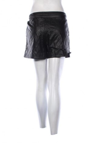 Дамски къс панталон Amisu, Размер S, Цвят Черен, Цена 4,60 €